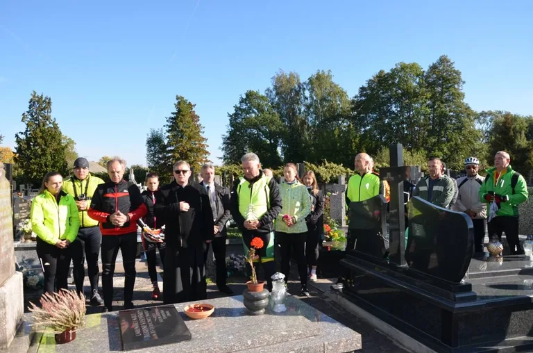 Rajd Rowerowy Śladami Prymasa Tysiąclecia (zdjęcia)