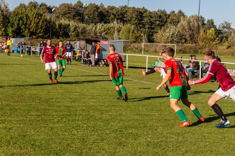 MKS Małkinia pokonała Jutrzenkę Cegłów (zdjęcia, wideo)