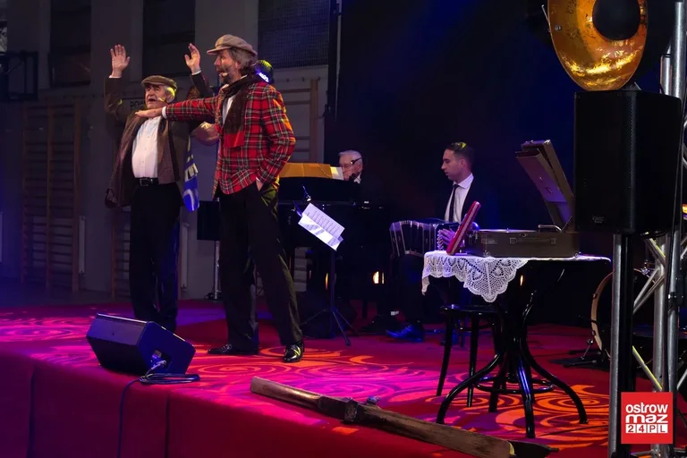 Utwory polskiej literatury w Ostrowi Mazowieckiej (zdjęcia, wideo)