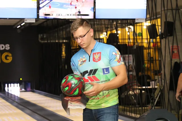 Kręglarze zagrali dla małej Kalinki (zdjęcia, wideo)