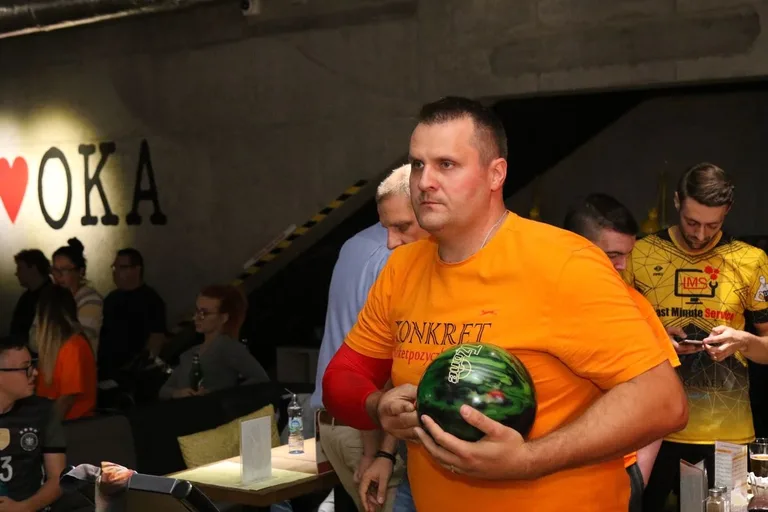 Kręglarze zagrali dla małej Kalinki (zdjęcia, wideo)