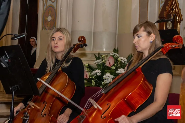 "Latynoski duet" w ostrowskiej parafii (zdjęcia, wideo)