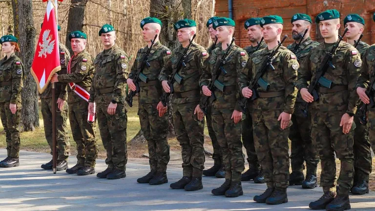 Uroczystość w Komorowie ku czci Józefa Piłsudskiego. Wręczono medale i odznaczenia (zdjęcia, wideo)