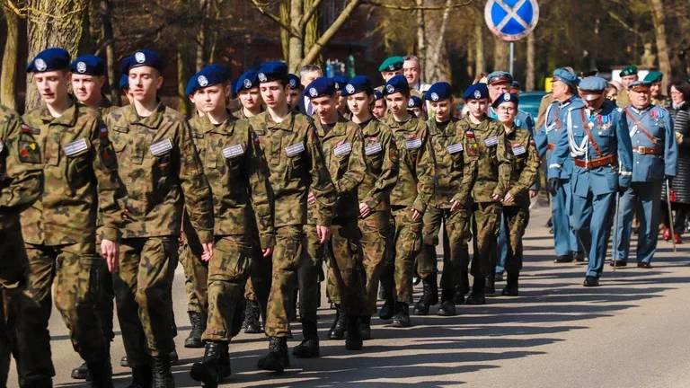 Uroczystość w Komorowie ku czci Józefa Piłsudskiego. Wręczono medale i odznaczenia (zdjęcia, wideo)