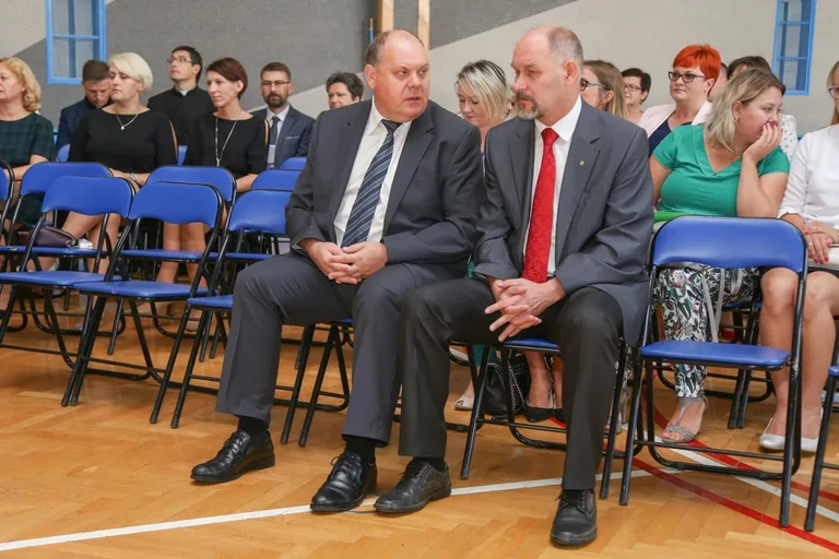 Stopnie zawodowe nauczyciela dyplomowanego dla 25 pedagogów z powiatu ostrowskiego (zdjęcia, lista nominowanych)