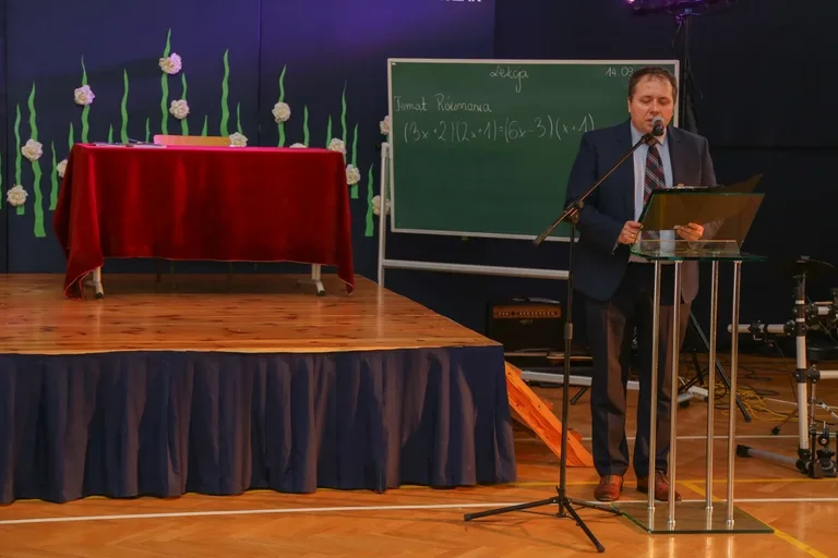 Stopnie zawodowe nauczyciela dyplomowanego dla 25 pedagogów z powiatu ostrowskiego (zdjęcia, lista nominowanych)