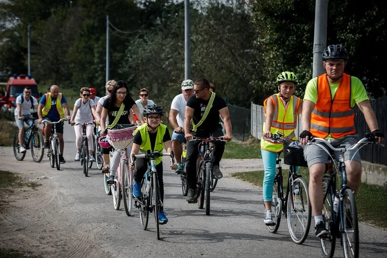 Rajd rowerowy w Andrzejewie. Upamiętnili poległych