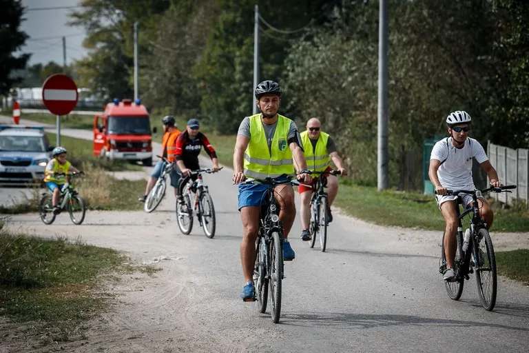 Rajd rowerowy w Andrzejewie. Upamiętnili poległych