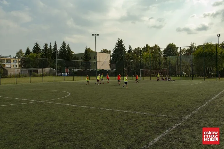 Dzień Sportu na orliku przy "trójce" (zdjęcia)