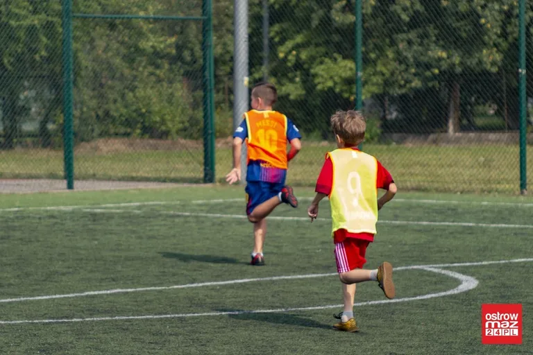 Dzień Sportu na orliku przy "trójce" (zdjęcia)