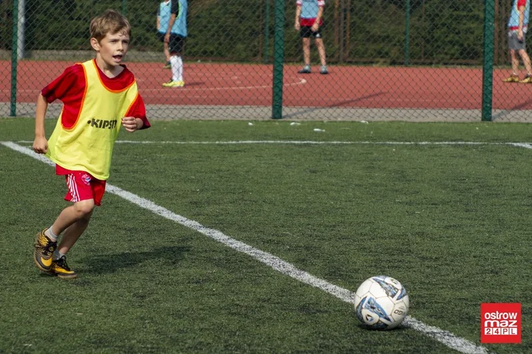 Dzień Sportu na orliku przy "trójce" (zdjęcia)