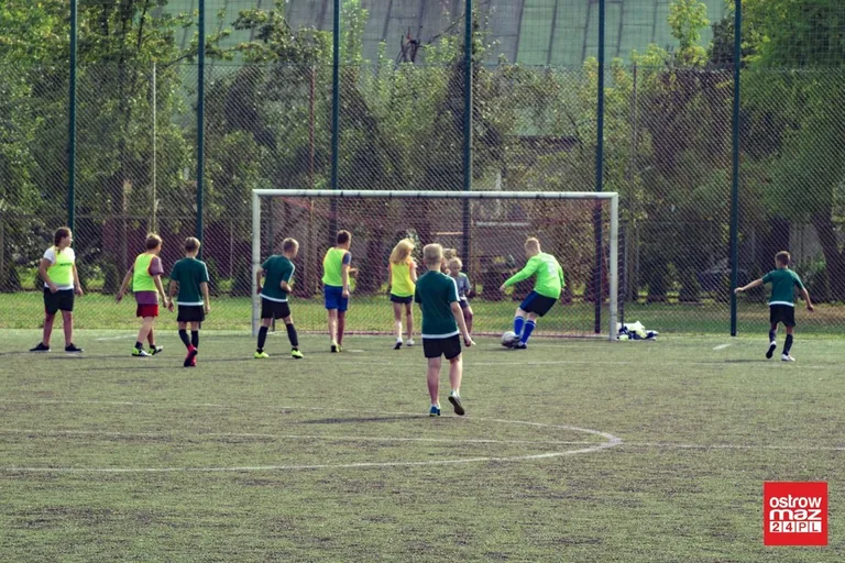 Dzień Sportu na orliku przy "trójce" (zdjęcia)