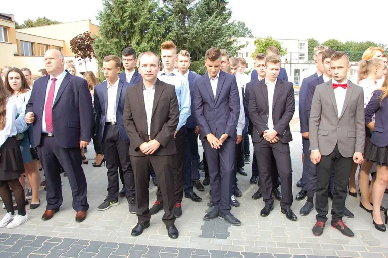 ZS CKR w Starym Lubiejewie zainaugurował rok szkolny (zdjęcia)