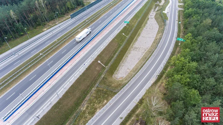 S8 wciąż w trakcie przebudowy (zdjęcia z lotu ptaka)