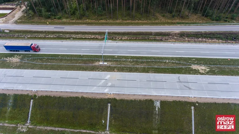 S8 wciąż w trakcie przebudowy (zdjęcia z lotu ptaka)