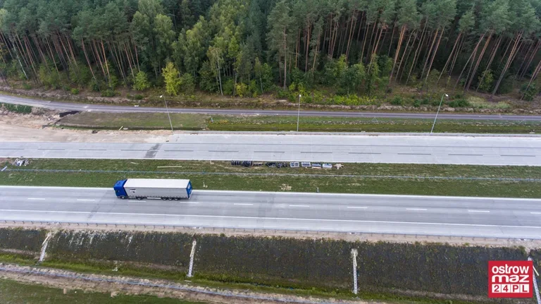 S8 wciąż w trakcie przebudowy (zdjęcia z lotu ptaka)