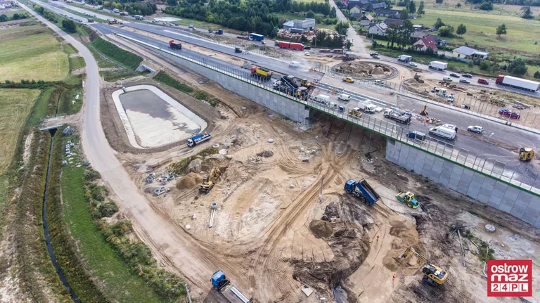 S8 wciąż w trakcie przebudowy (zdjęcia z lotu ptaka)