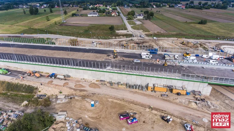 S8 wciąż w trakcie przebudowy (zdjęcia z lotu ptaka)