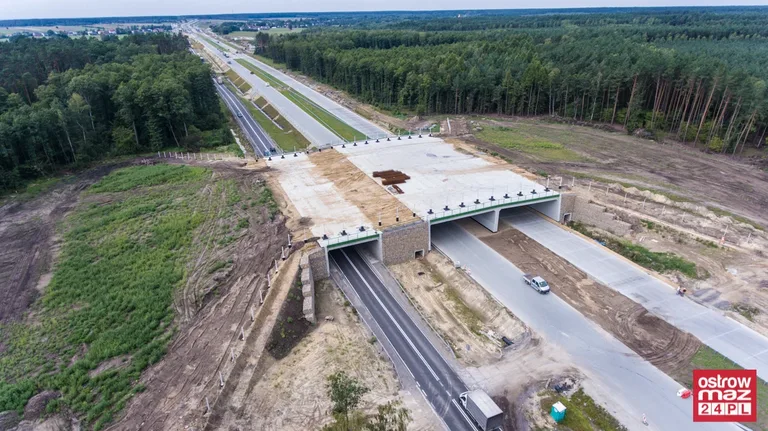 S8 wciąż w trakcie przebudowy (zdjęcia z lotu ptaka)