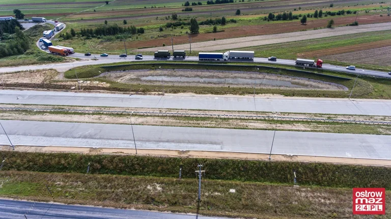 S8 wciąż w trakcie przebudowy (zdjęcia z lotu ptaka)