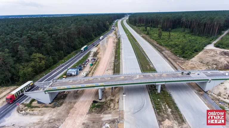 S8 wciąż w trakcie przebudowy (zdjęcia z lotu ptaka)