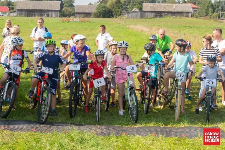Dożynkowy wyścig rowerowy dla Nadanego (zdjęcia)