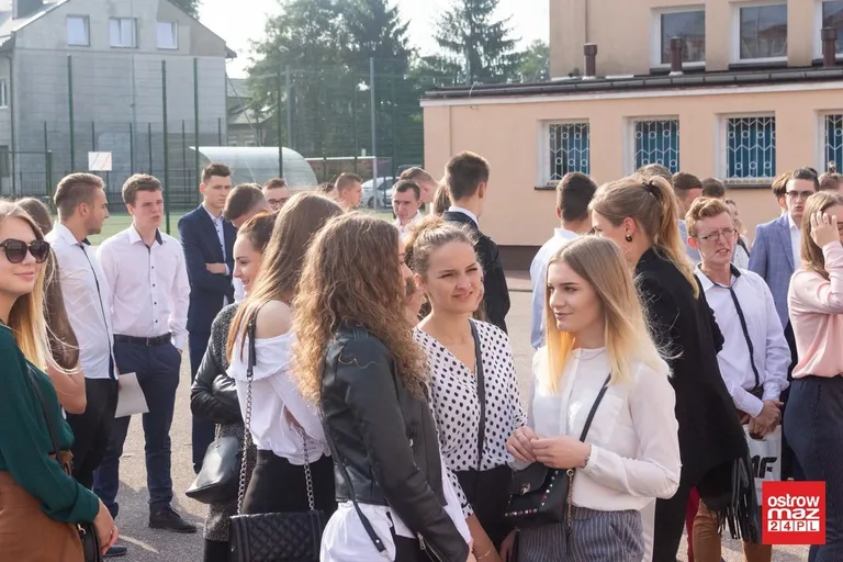 "Ekonomik" rozpoczął naukę w nowym roku szkolnym (zdjęcia)