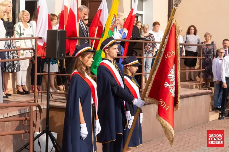 "Ekonomik" rozpoczął naukę w nowym roku szkolnym (zdjęcia)