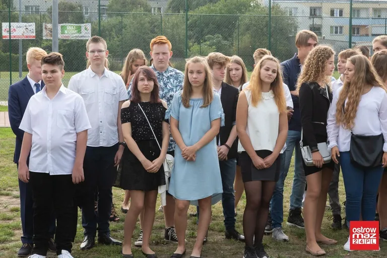 "Trójka" powitała nowy rok szkolny (zdjęcia)