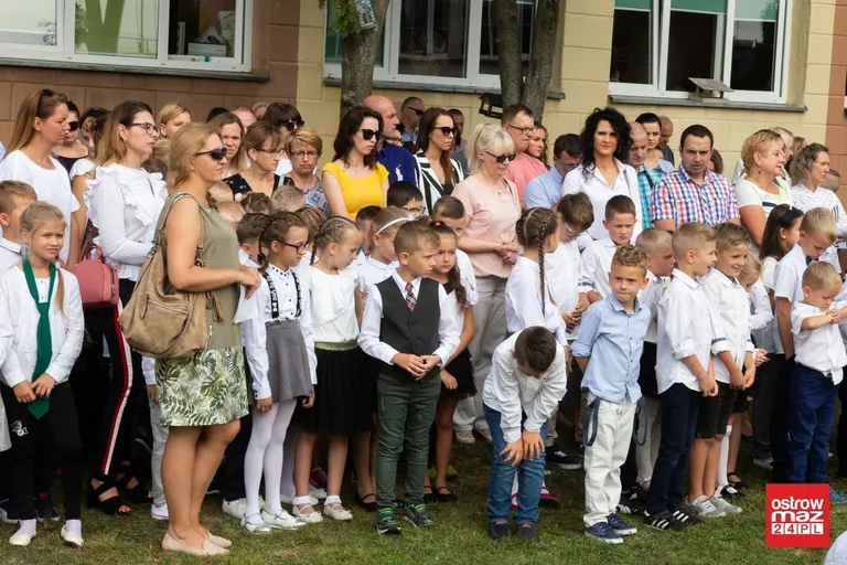 "Trójka" powitała nowy rok szkolny (zdjęcia)
