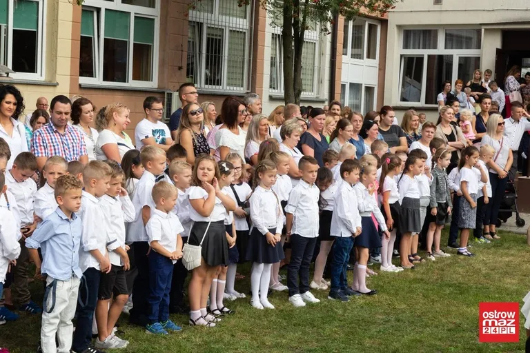 "Trójka" powitała nowy rok szkolny (zdjęcia)