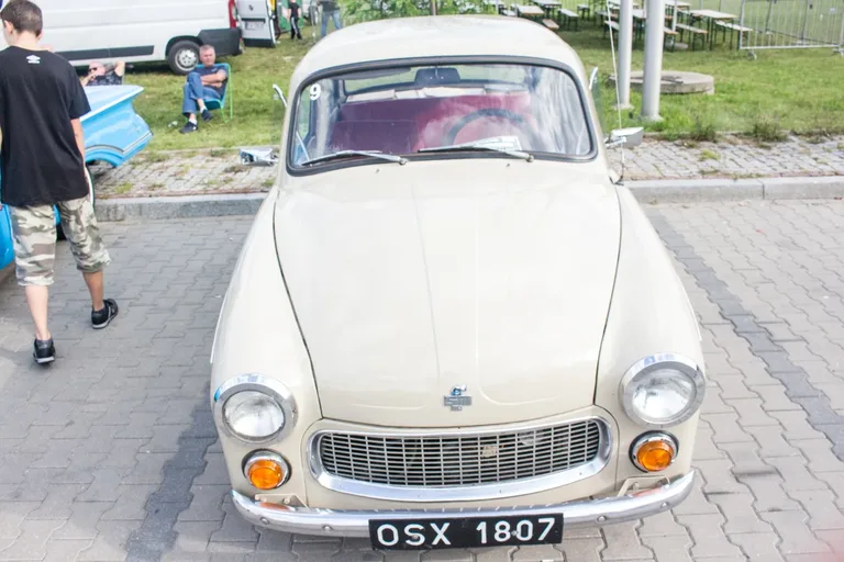 Zlot zabytkowych samochodów (zdjęcia)