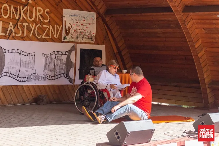VI Ostrowski Festiwal Piosenki Odczarowanej Osób Niepełnosprawnych (zdjęcia, wideo)
