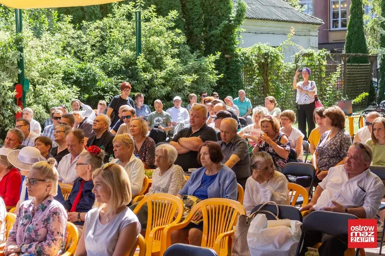 VI Ostrowski Festiwal Piosenki Odczarowanej Osób Niepełnosprawnych (zdjęcia, wideo)