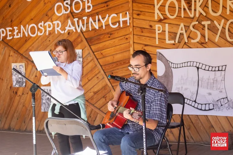VI Ostrowski Festiwal Piosenki Odczarowanej Osób Niepełnosprawnych (zdjęcia, wideo)