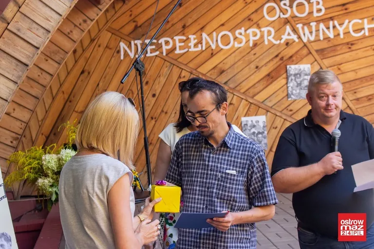 VI Ostrowski Festiwal Piosenki Odczarowanej Osób Niepełnosprawnych (zdjęcia, wideo)