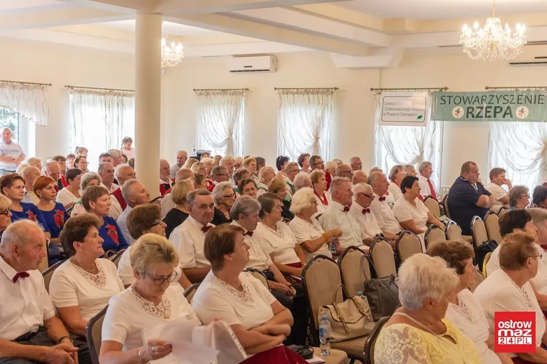 Koncert pieśni patriotycznych w Zarębach Kościelnych (zdjęcia, wideo)