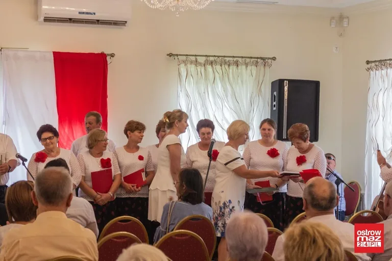 Koncert pieśni patriotycznych w Zarębach Kościelnych (zdjęcia, wideo)