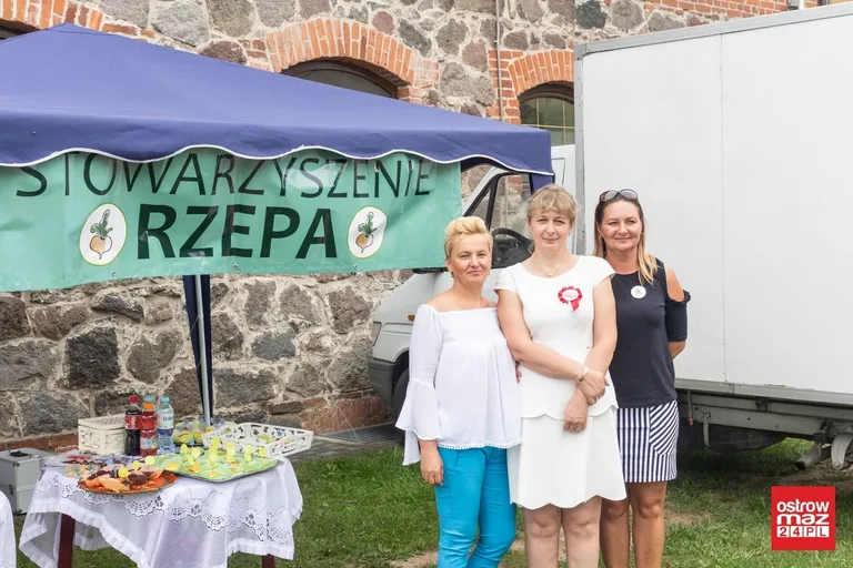 Koncert pieśni patriotycznych w Zarębach Kościelnych (zdjęcia, wideo)