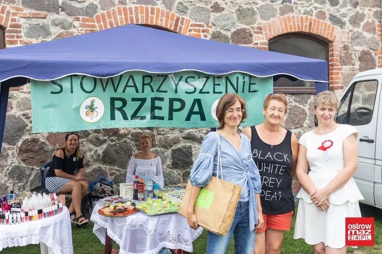 Koncert pieśni patriotycznych w Zarębach Kościelnych (zdjęcia, wideo)