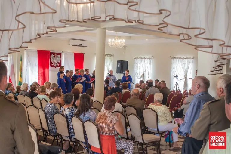 Koncert pieśni patriotycznych w Zarębach Kościelnych (zdjęcia, wideo)