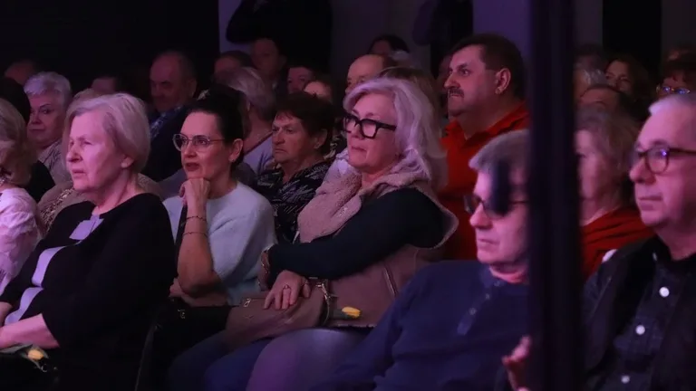 Wyjątkowy koncert w Starej Elektrowni. Tak wyglądało "Mazowsze Paniom" w Ostrowi (zdjęcia, wideo)