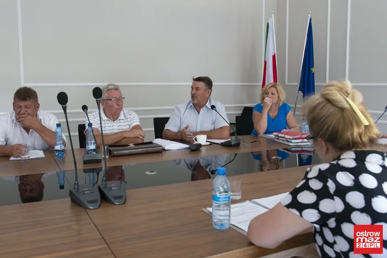 Za nami kolejna sesja rady powiatu (zdjęcia, wideo)