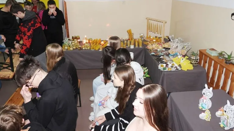 Wspólne świętowanie Dnia Kobiet i Dnia Mężczyzn w miejscowości Tymianki-Bucie (zdjęcia, wideo)