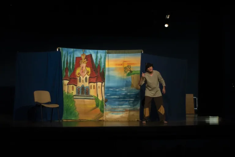 Spektakl dla dzieci w Kinie Ostrovia (zdjęcia, wideo)