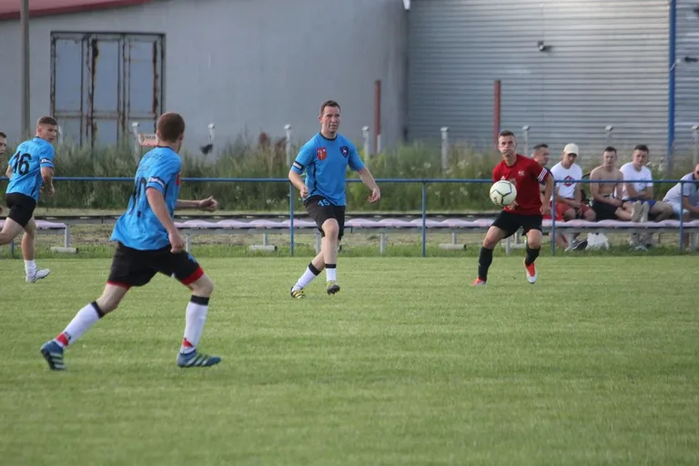 GKS Andrzejewo uległ Rzekuniance (zdjęcia, wideo)