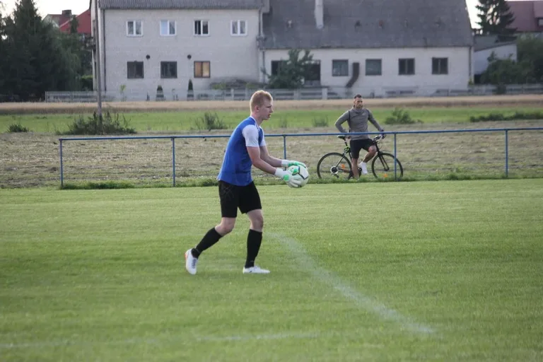 GKS Andrzejewo uległ Rzekuniance (zdjęcia, wideo)