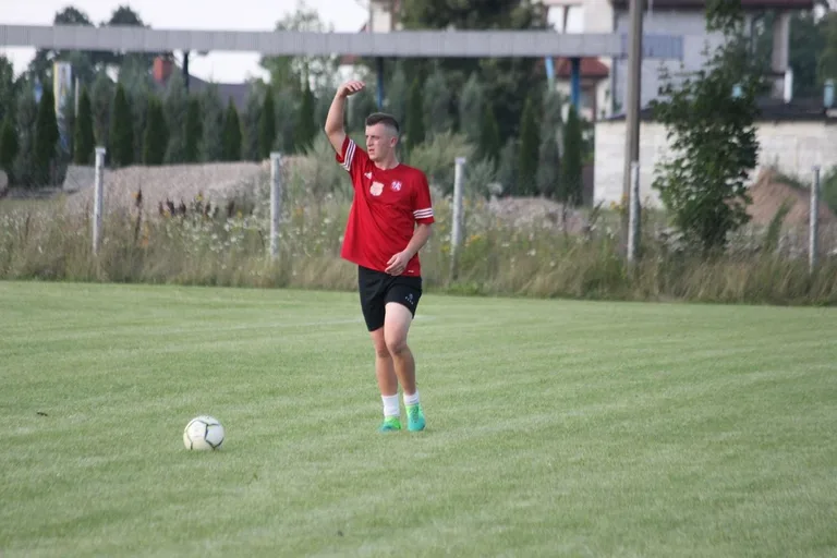 GKS Andrzejewo uległ Rzekuniance (zdjęcia, wideo)