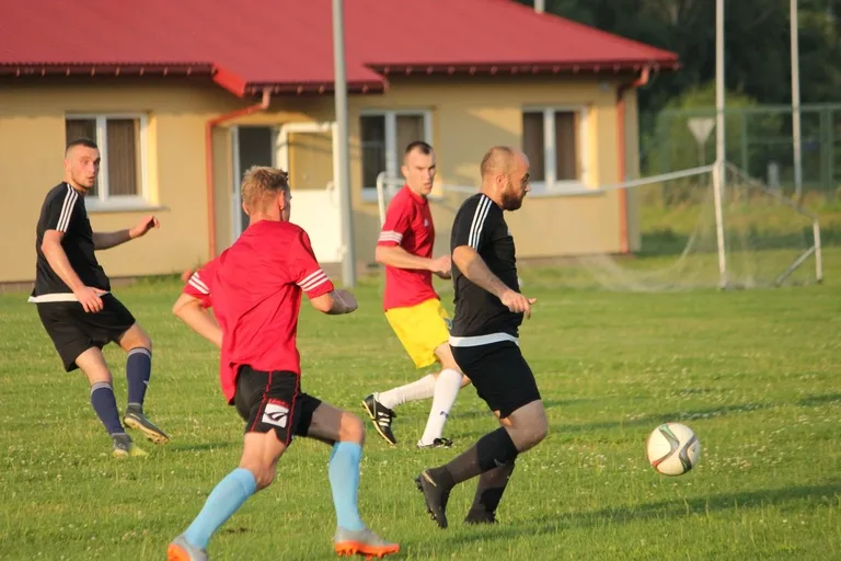 Ostrovia uległa w Troszynie (zdjęcia, wideo)