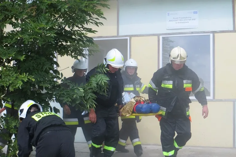 Manewry strażackie w gminie Andrzejewo (zdjęcia)